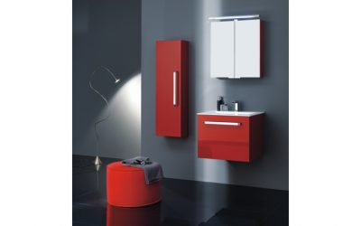 Rote Badezimmermöbel